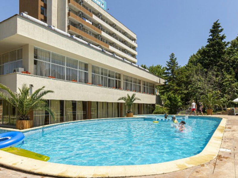 Tishina Residence