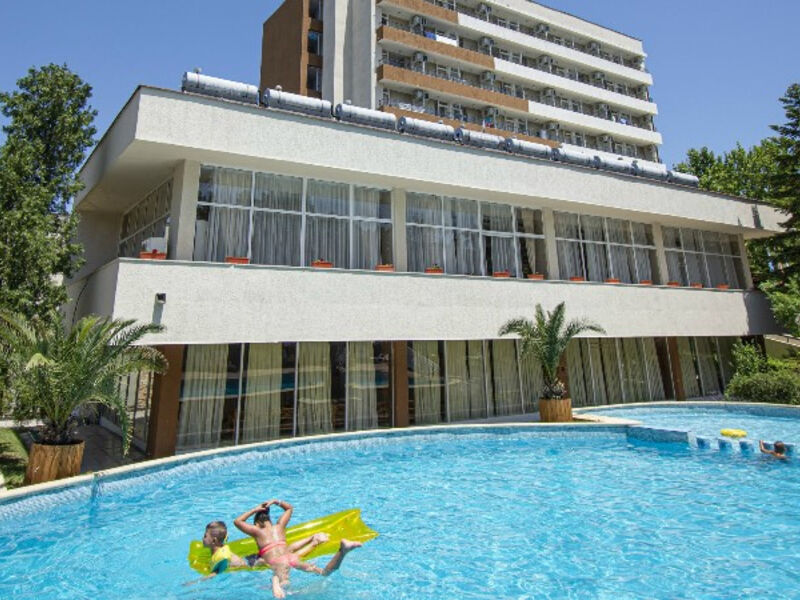 Tishina Residence