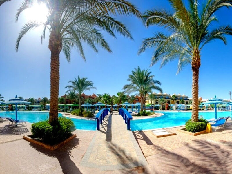 Titanic Beach Spa Aqua Park