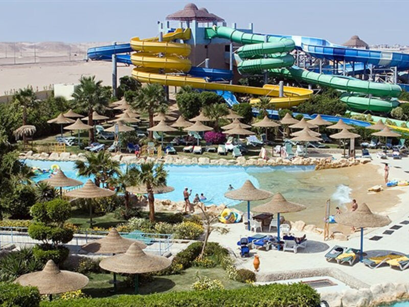 Titanic Resort & Aqua Park