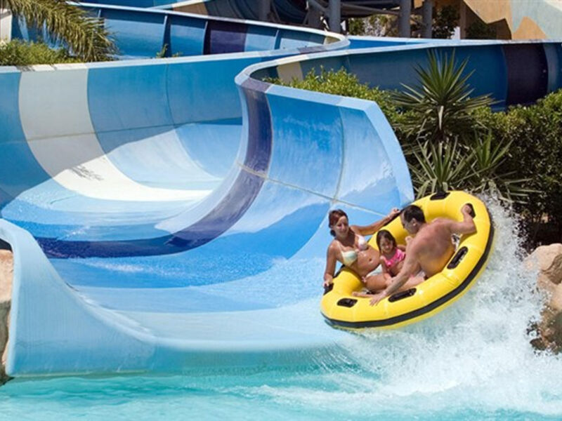 Titanic Resort & Aqua Park