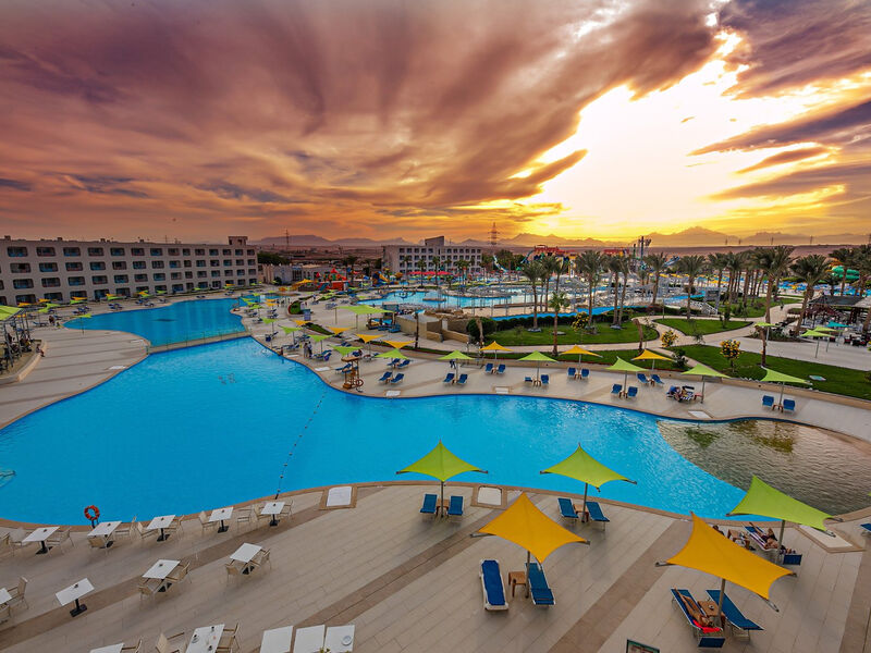 Titanic Resort & Aqua Park