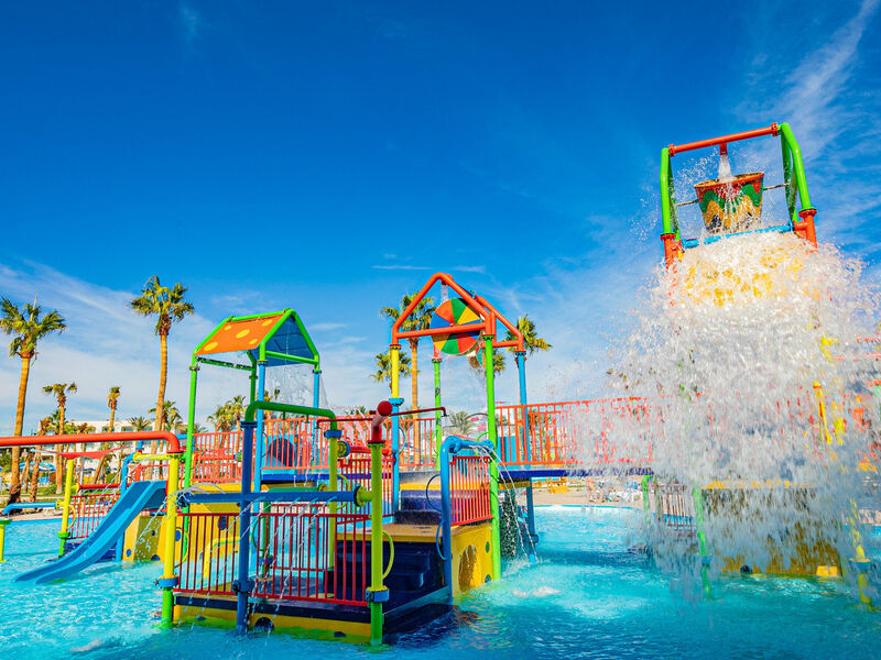 Titanic Resort & Aqua Park