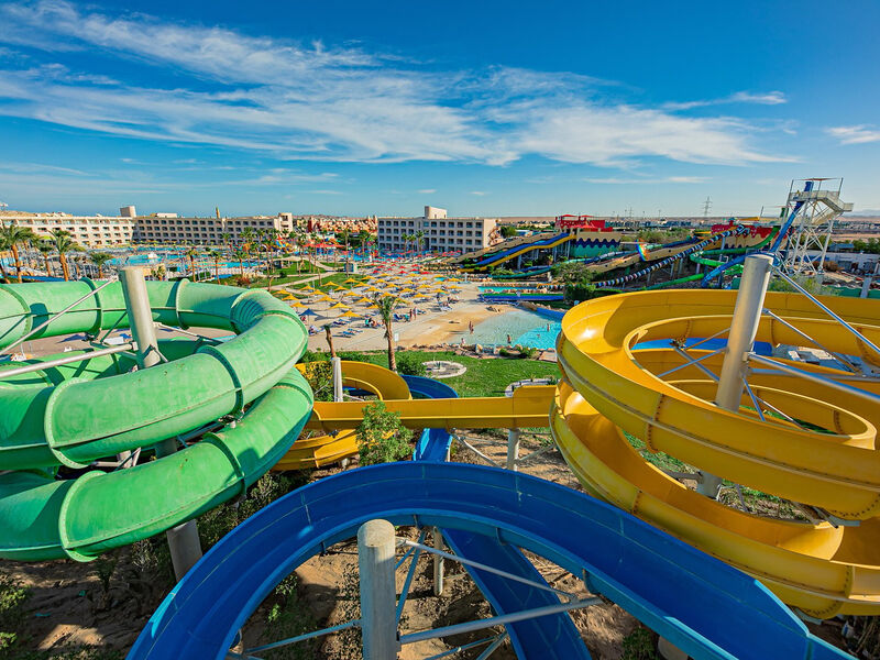 Titanic Resort & Aqua Park