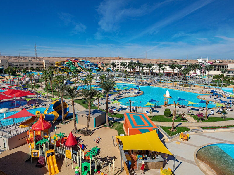 Titanic Resort & Aqua Park