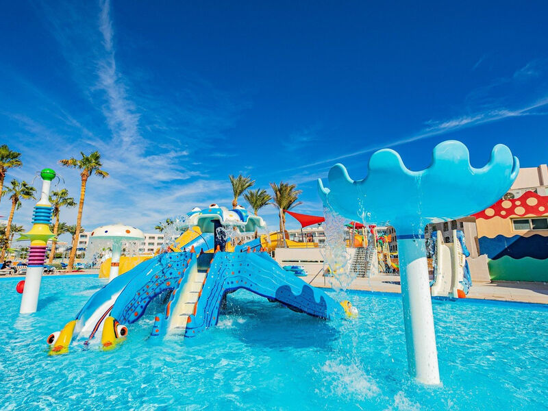 Titanic Resort & Aqua Park