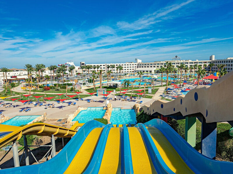 Titanic Resort & Aqua Park