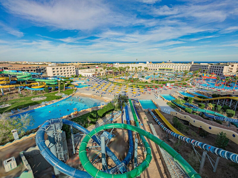 Titanic Resort & Aqua Park