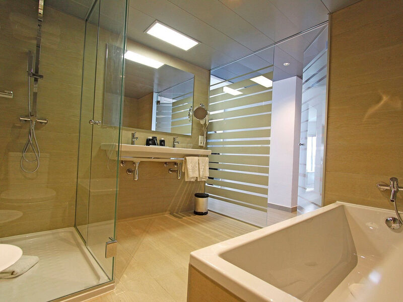 BG Tonga Design & Suites Tower