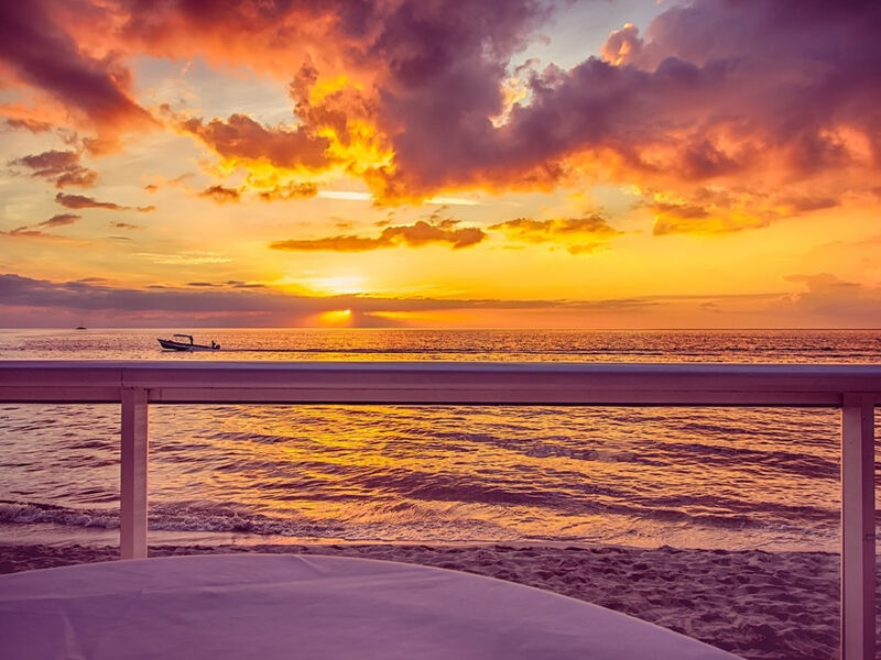 Travellers Beach Resort
