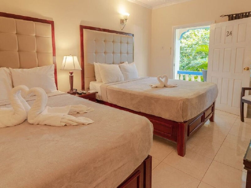 Travellers Beach Resort