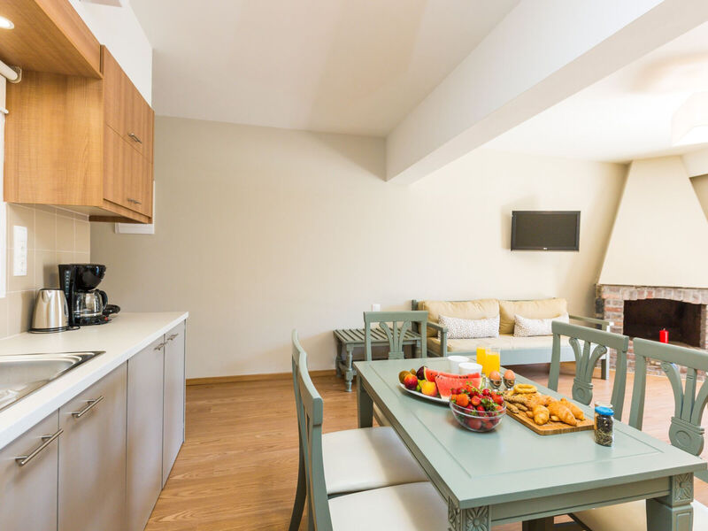 Trefon Hotel & Apartments