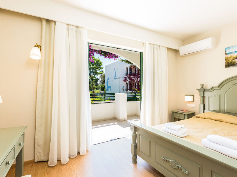 Trefon Hotel & Apartments