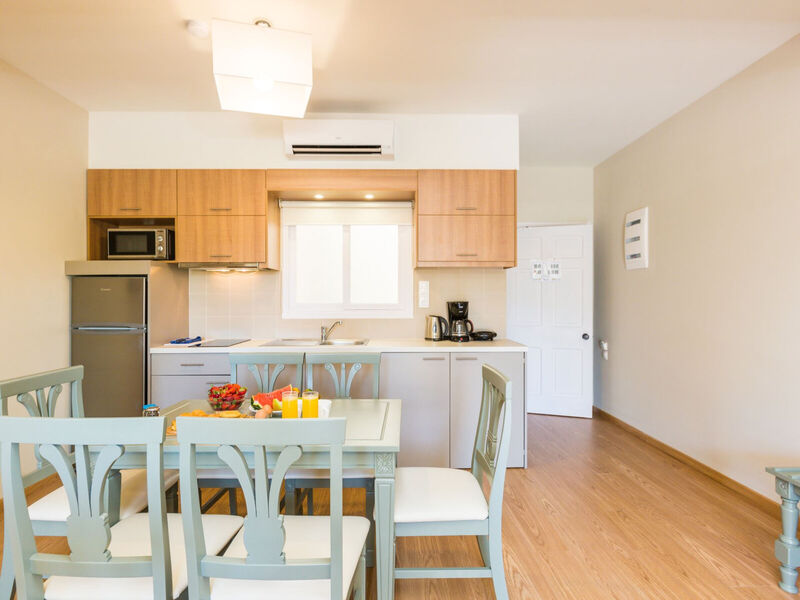 Trefon Hotel & Apartments