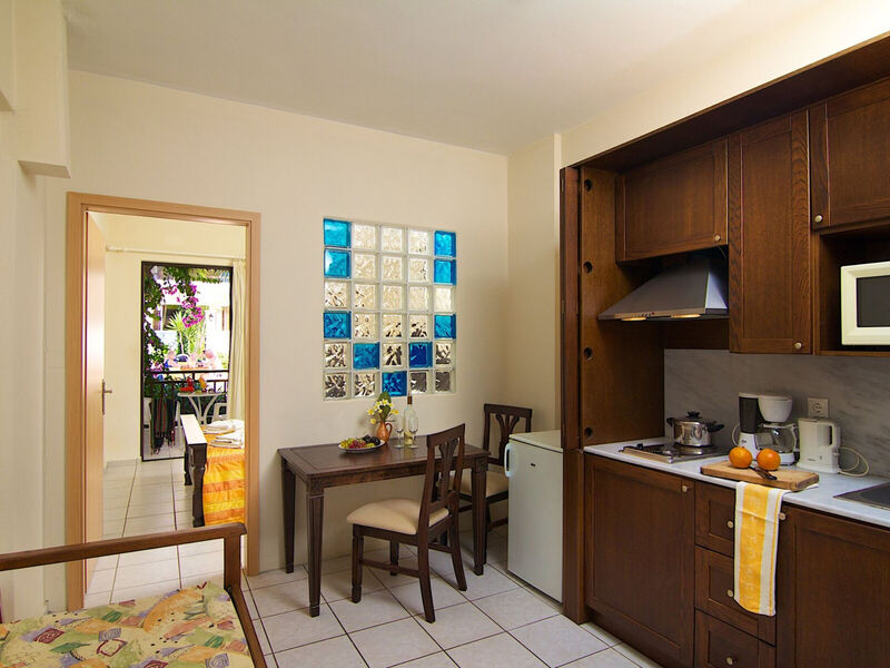 Trefon Hotel & Apartments