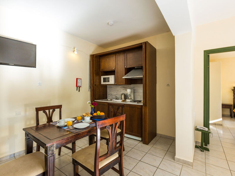 Trefon Hotel & Apartments