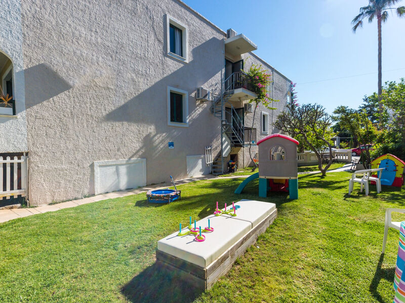 Trefon Hotel & Apartments