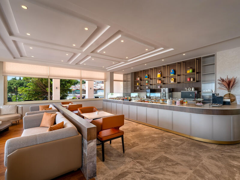 Trendy Palm Beach