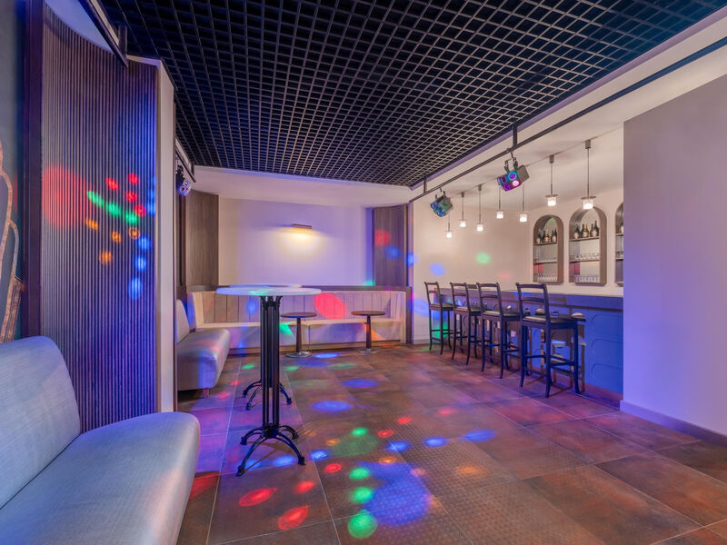 Trendy Palm Beach