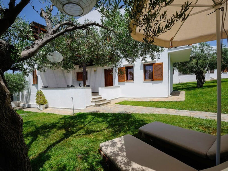 Trikorfo Beach Villas