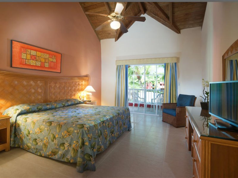 Tropical Princess Beach Resort & Spa