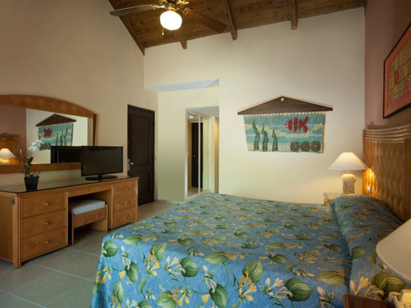 Tropical Princess Beach Resort & Spa