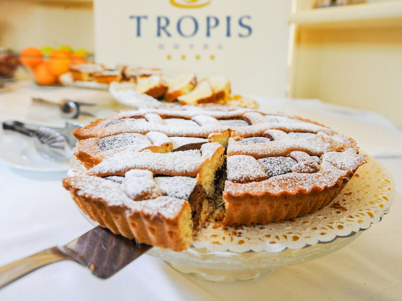 Tropis