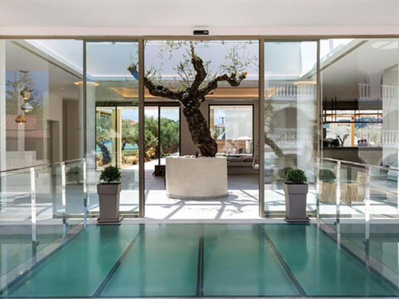 Tsamis Zante Suites