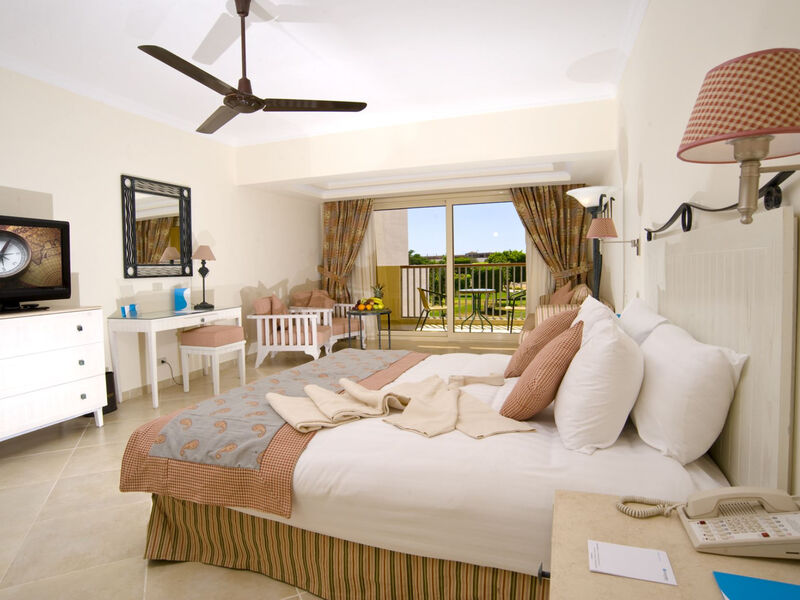 Tui Blue Crystal Bay