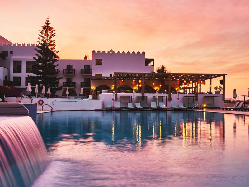 Tui Blue Oceanis Beach Resort & Spa