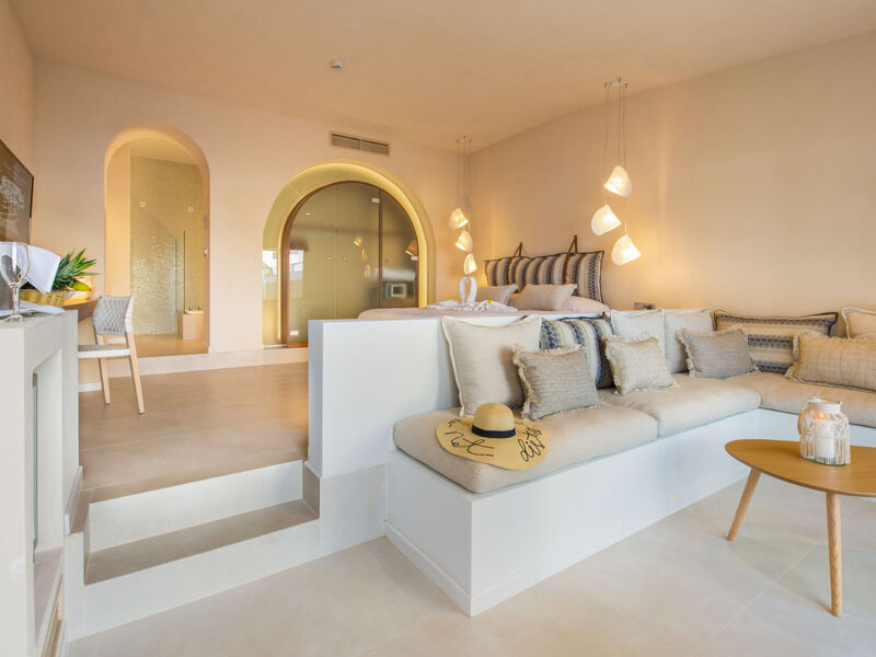 Tui Blue Oceanis Beach Resort & Spa