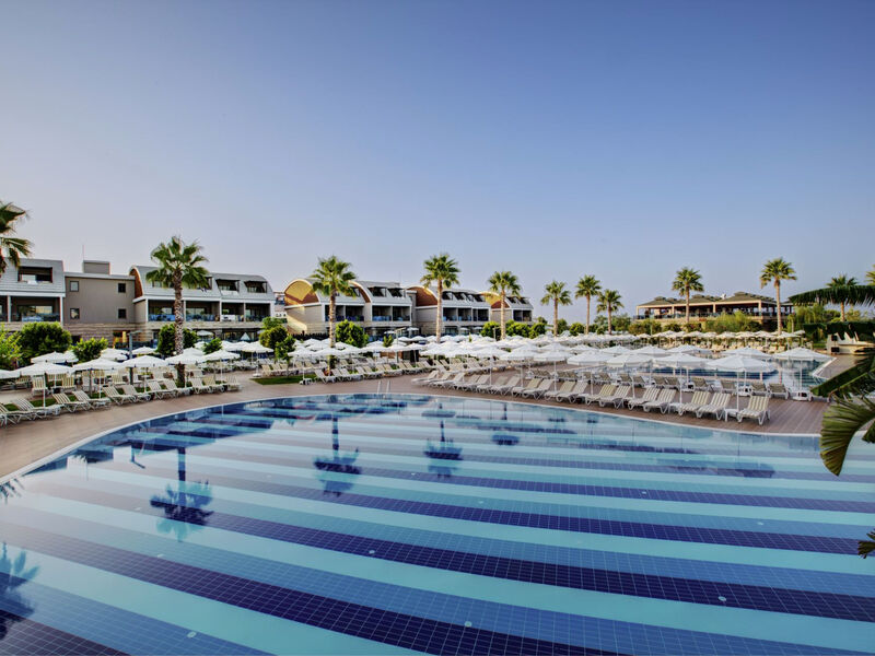 Tui Magic Life Jacaranda