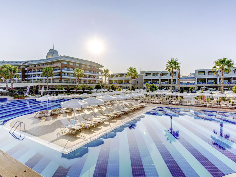 Tui Magic Life Jacaranda