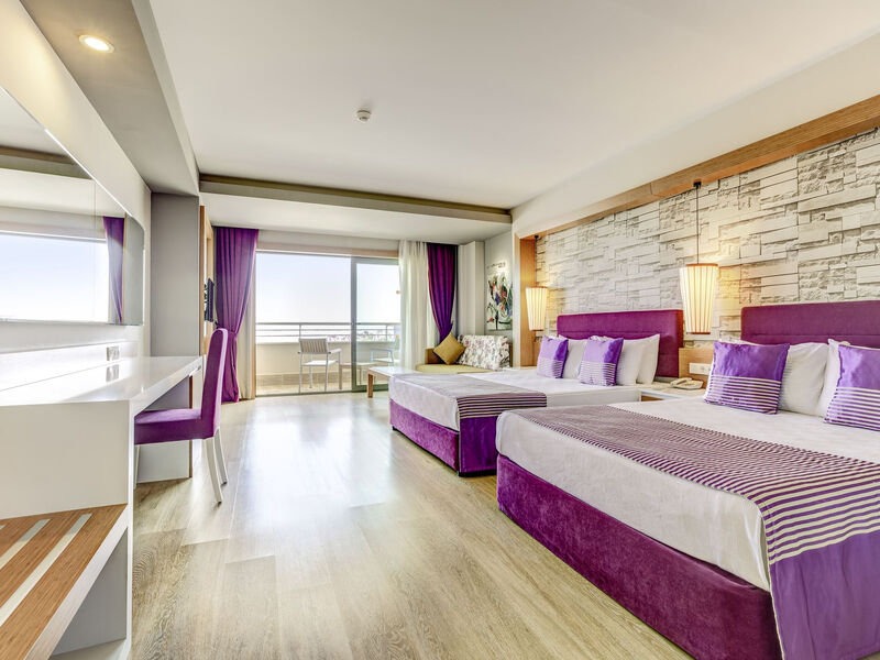 Tui Magic Life Jacaranda
