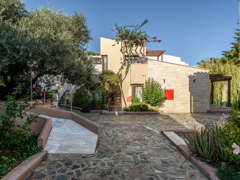 Tui Suneo Althea Village