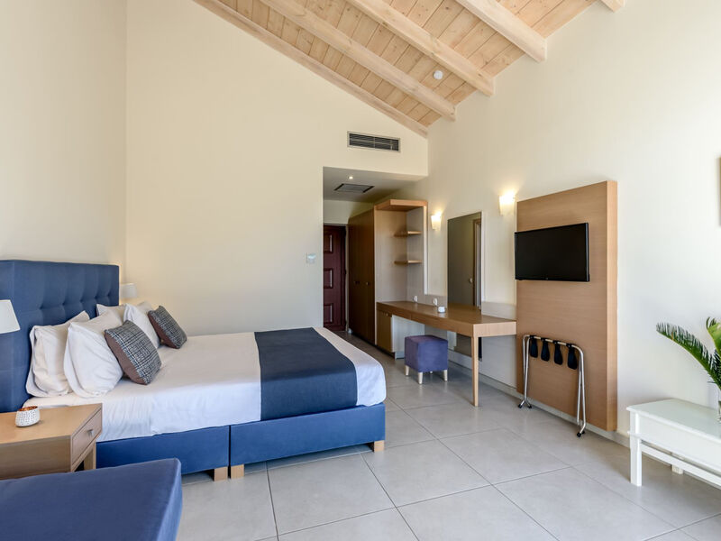 Tui Suneo Althea Village