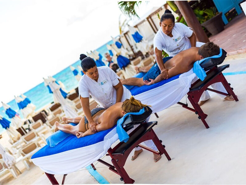 Tukan Hotel & Beach Club