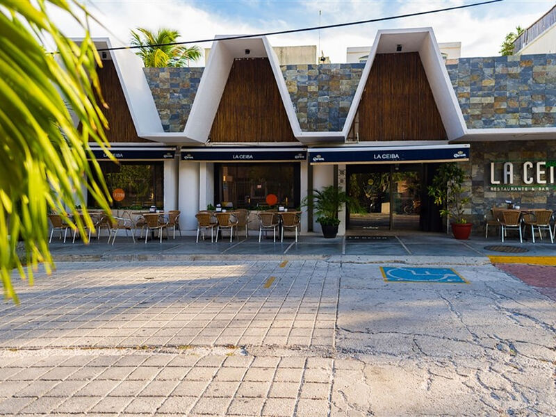 Tukan Hotel & Beach Club