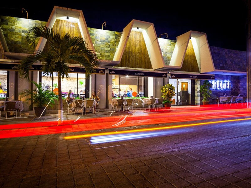 Tukan Hotel & Beach Club