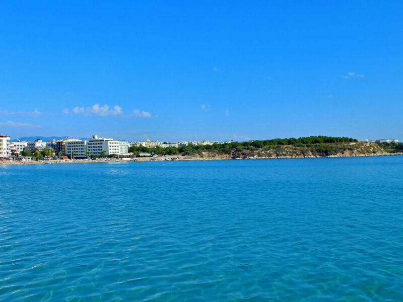 Tuntas Beach