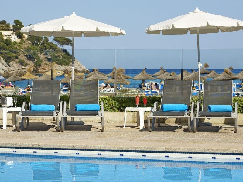 Universal Castell Royal