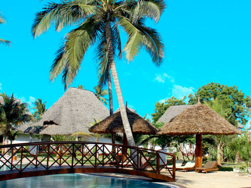 Uroa Bay Beach Resort