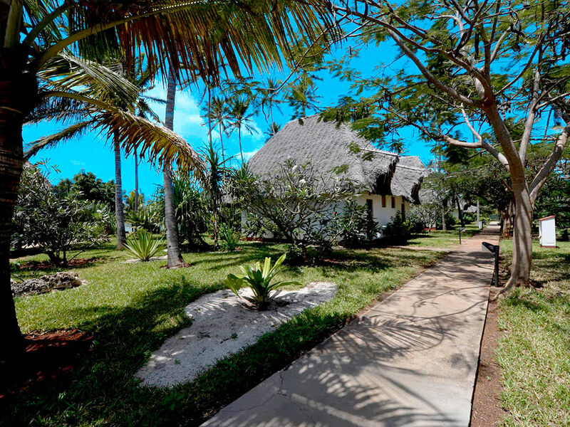 Uroa Bay Beach Resort