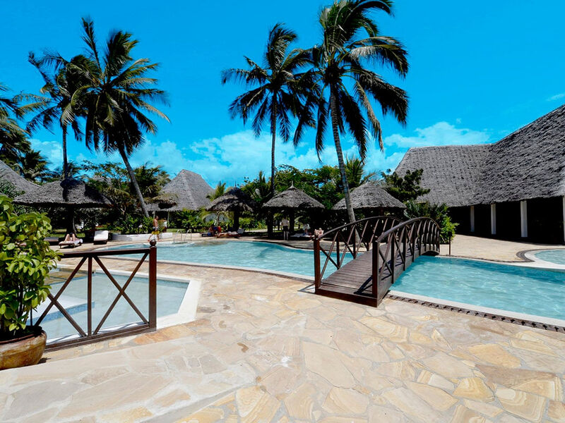 Uroa Bay Beach Resort
