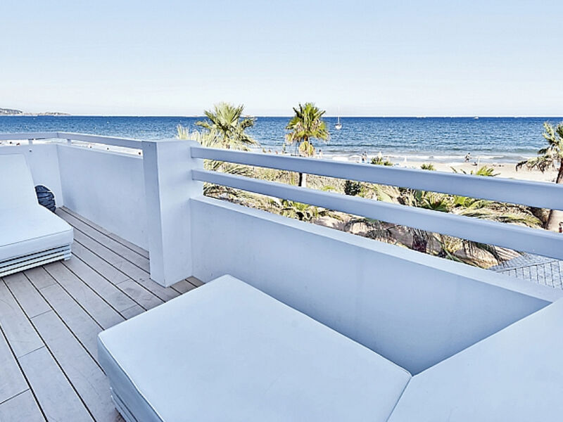 Ushuaia Beach