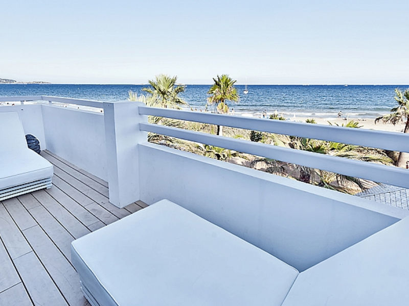 Ushuaia Ibiza Beach