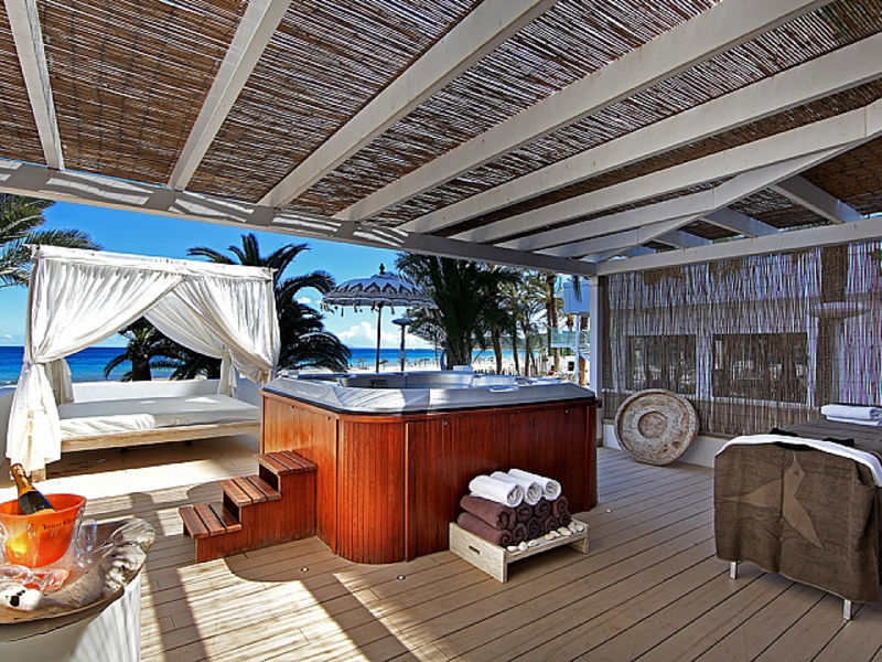 Ushuaia Ibiza Beach