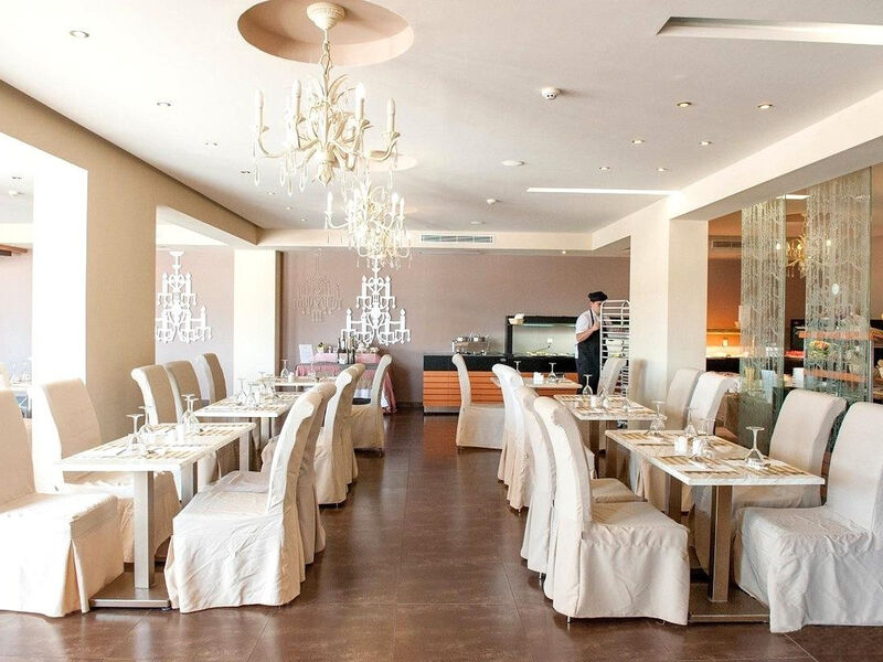 Utopia Resort & Spa