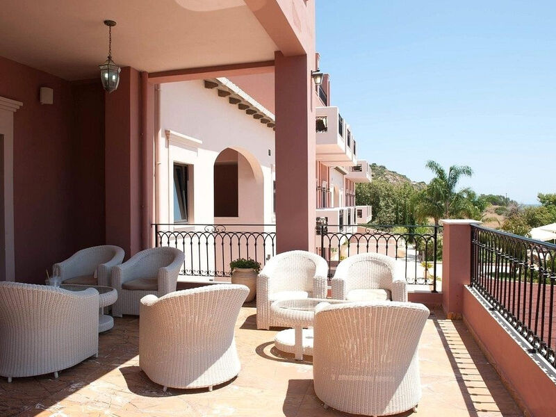 Utopia Resort & Spa