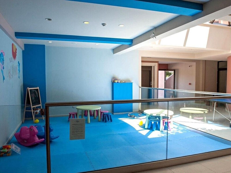 Utopia Resort & Spa